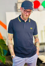 Lade das Bild in den Galerie-Viewer, Fred Perry &quot;M3600-7.24&quot; Poloshirt
