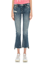 Lade das Bild in den Galerie-Viewer, True Religion- &quot;Halle Kick&quot; Jeans
