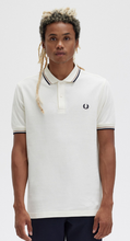 Lade das Bild in den Galerie-Viewer, Fred Perry Polohemd -&quot;M3600-3.23-Polo&quot; ecru
